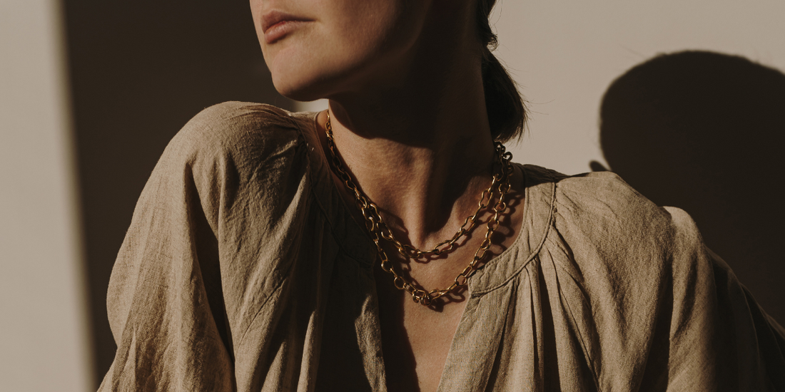 Essential Guidance and Tips: How to layer necklaces to become a pro? –  Angel Barocco